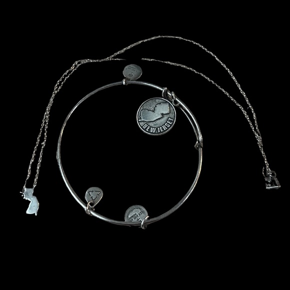 New Jersey Charm Necklace & Bracelet Bundle – Alex & Ani Style - Picture 1 of 6